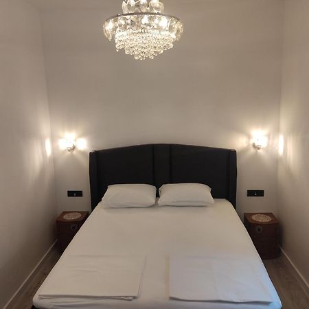 Apartment Fedora Old Town ซาราเยโว ภายนอก รูปภาพ